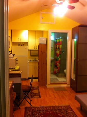Cozy backyard studio fully furnished all utilities included 1