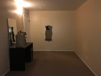 Sublet Room Avialble 8/19-8/30 $50 per day, two blocks from Stanford 1
