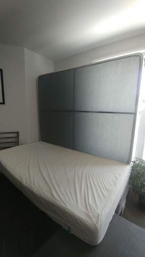 Queen size memory foam mattress and box spring, excellent condition 2