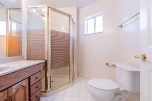 room for rent - We're looking for a great person to join the crew! 3