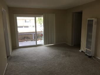 Private bedroom with attached bath in a 3BR/2bath apt in Mountain View 1