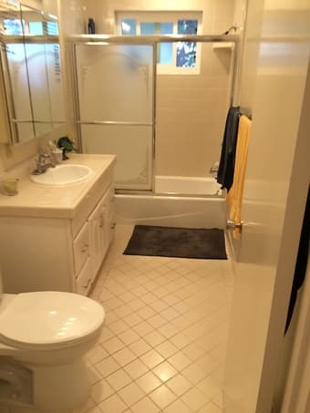 Room for rent in Mountain View Oct 1st 3