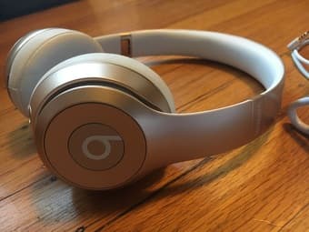 Beats wireless headphones 1