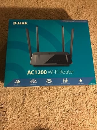 D-Link AC1200 Wi-Fi Router 1