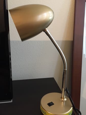 desk lamp 1
