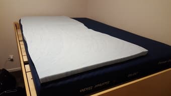 Unused Twin-XL (34"x76") Memory Foam Mattress Topper (1.5"x34"x76") 1