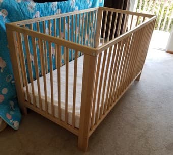 IKEA wooden baby crib/toddler bed with mattress 3