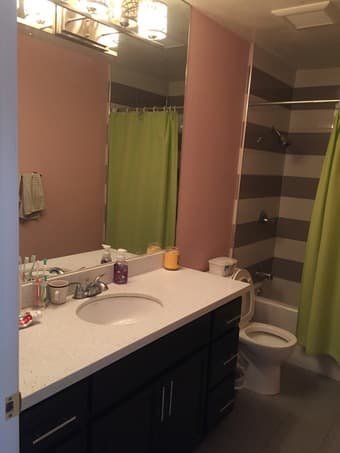 Furnished Palo Alto Loft next to bus/shuttle available now-12/15 1