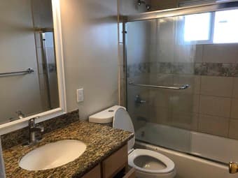Santa Clara furnished private room with shared bathroom - female only 2