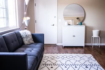 Spacious modern furnished room 5 minutes drive from Stanford 1