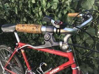 Specialized Rockhopper, Vintage, 15-Speed, Red, 17.5-Inch/Small, 24” W 2