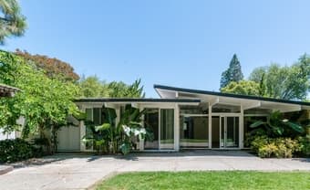 Room available in amazing home -- looking for a new roommate 1
