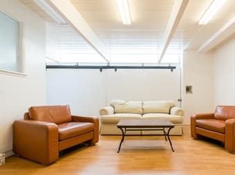 Room available in amazing home -- looking for a new roommate 3