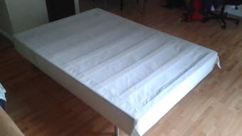 Queen sized frame and box spring 1