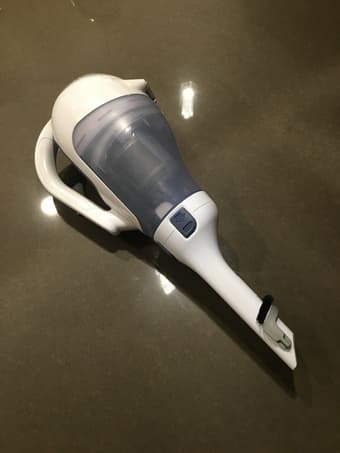 Handheld vacuum (perfect condition) 2