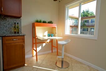 Updated 1 bedroom in MTN VIEW 2
