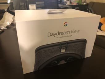 Google Daydream View 1