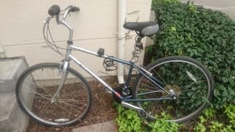Hybrid Bike - Excellent condition 1