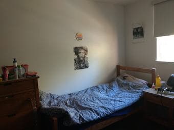 Private bedroom in 2 bedroom apt in Escondido Village (Jan-Apr 2019) 1
