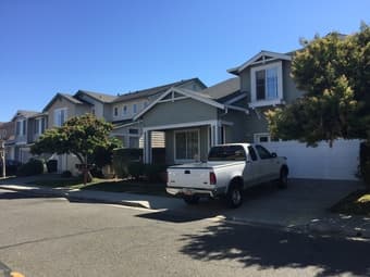 Private Bedroom in a 3 Bedroom 2 1/2 Bath Home (furnished) 1