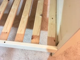 Twin bed (Frame+mattress) in excellent conditions 2
