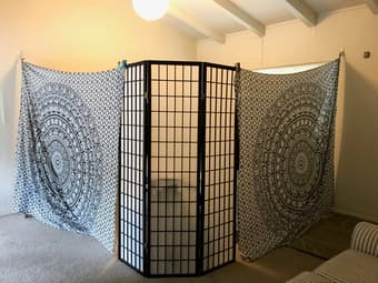 Furnished & clean livingroom in PA 5 mins from Stanford Nov 15th! 1