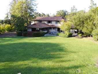 Large room in spacious house available Nov 1 (Los Altos Hills) 1