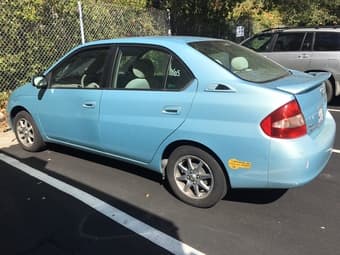 2002 Toyota Prius - Solid reliability & gas mileage 1