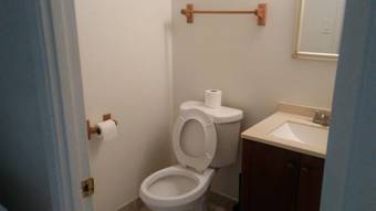 Comfy Rooms for Professional in Beautiful Townhouse 3