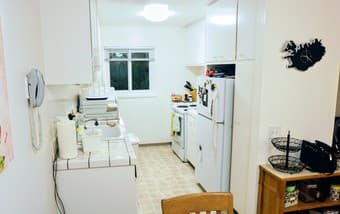 Subletting 2 bed/1bath townhouse on campus for Nov/Dec – Stanford grad 1