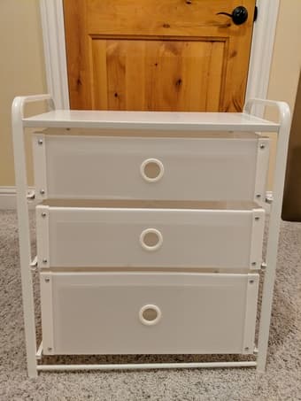 IKEA LOTE 3-drawer chest 1