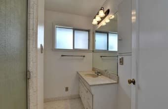 Private bedroom in a fantastic house - come check it out! 3