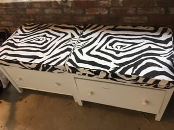 Chest of drawers / changing table / benches 2
