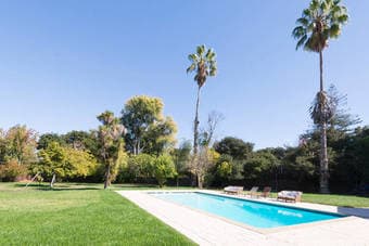 Sublet room in beautiful 1 acre estate available around October 2