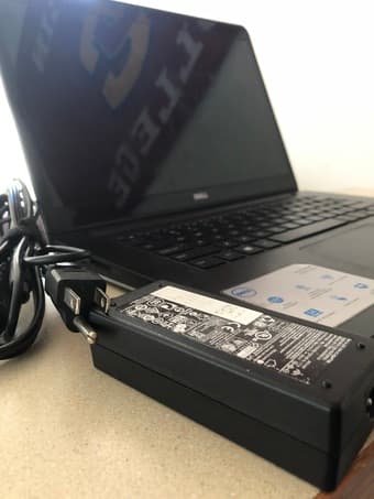 Used Dell Laptop - Touchscreen! 1