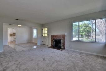 Private room, good house mates, showings this week! 2
