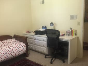 Room with a bathroom available in house in West Menlo Park starting No 3