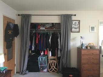 Temp room Private bath. 8Dec-1Jan. Females. 12 mins bike to campus 1
