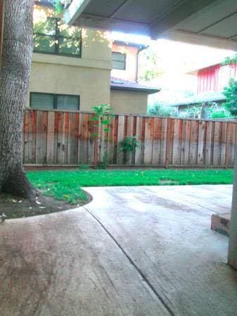 Roommate wanted! Downtown Palo Alto apartment w/ backyard! 1