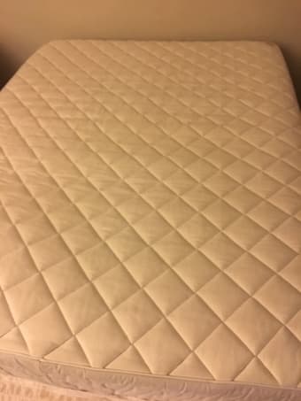 queen bed mattress +box spring 1
