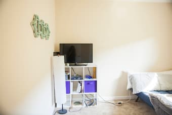 Private room in MountainView downtown 2br/1b(female) (AVAILABLE NOW) 3
