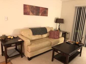 Private Room in beautiful 3 bedroom/2 bath in Downtown Mountain View 2