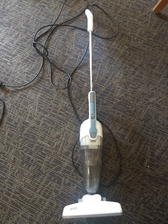 Black and Decker small vaccum cleaner - ideal for Studio/Student apt 1