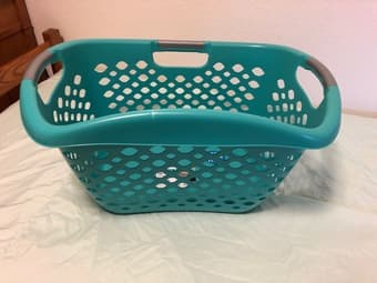 Laundry Basket w/ Detergent & Dryer Sheets 1