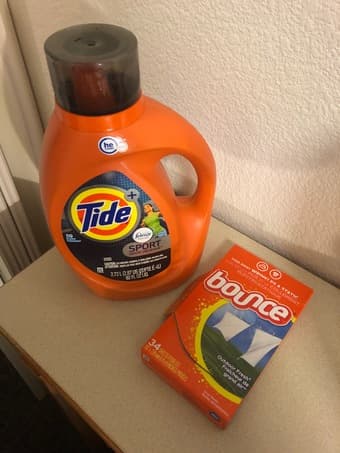 Laundry Basket w/ Detergent & Dryer Sheets 3