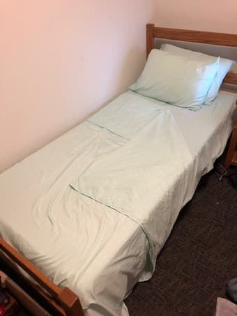 Twin XL Bedding 1