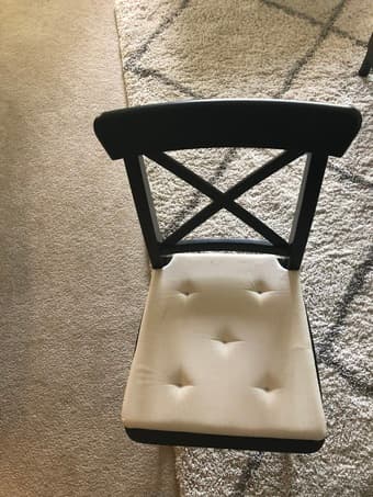 Dining table set (dining table + 4 chairs with chair pads) 3
