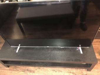 TCL 4K 55Inch TV and TV bench 1