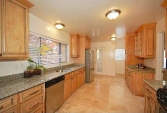 Hello Future Roommate - Big Room for Rent 2