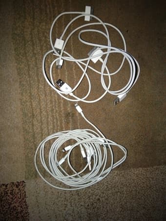 Assorted Mac/iPhone/iPad power adapters/charging cables 1